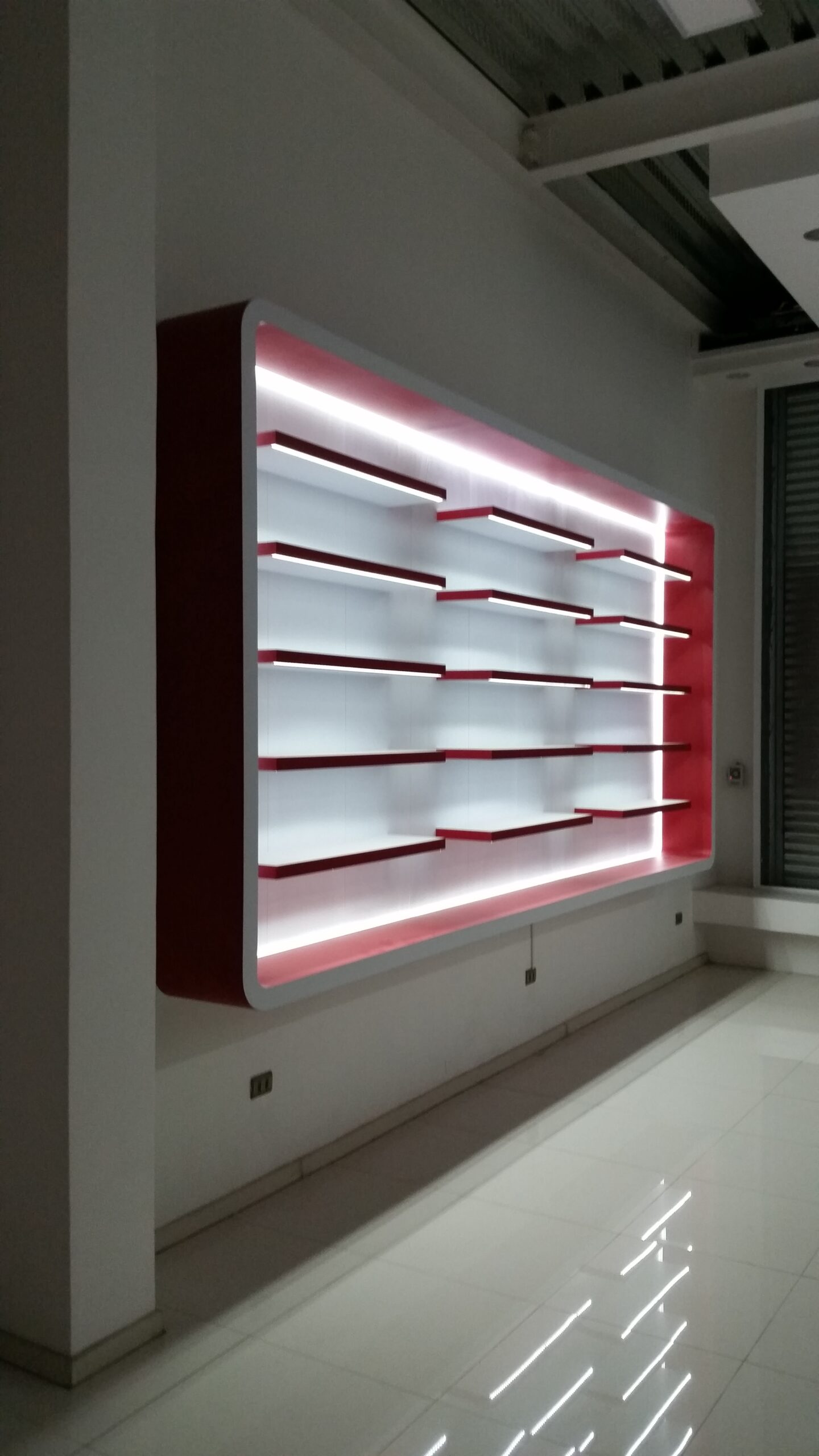 Muebles en paredes y flotantes - Imagen 3